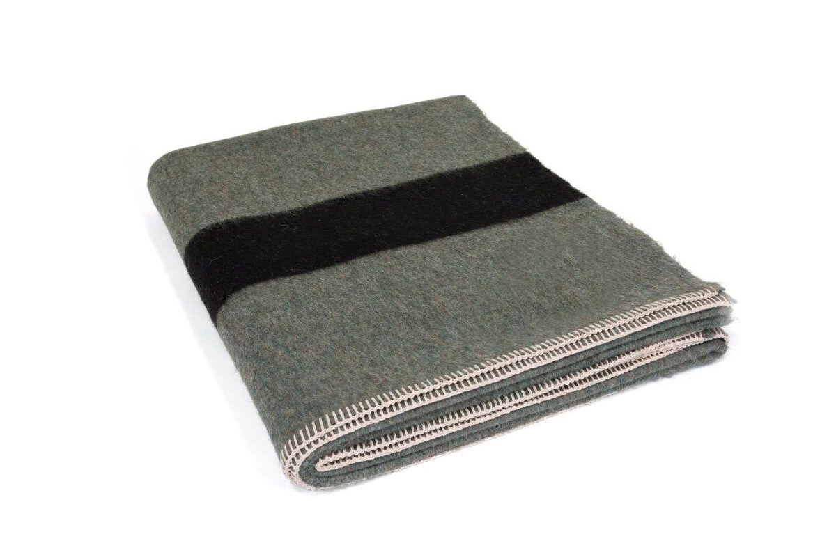 The Siempre Recycled Blanket, Surplus